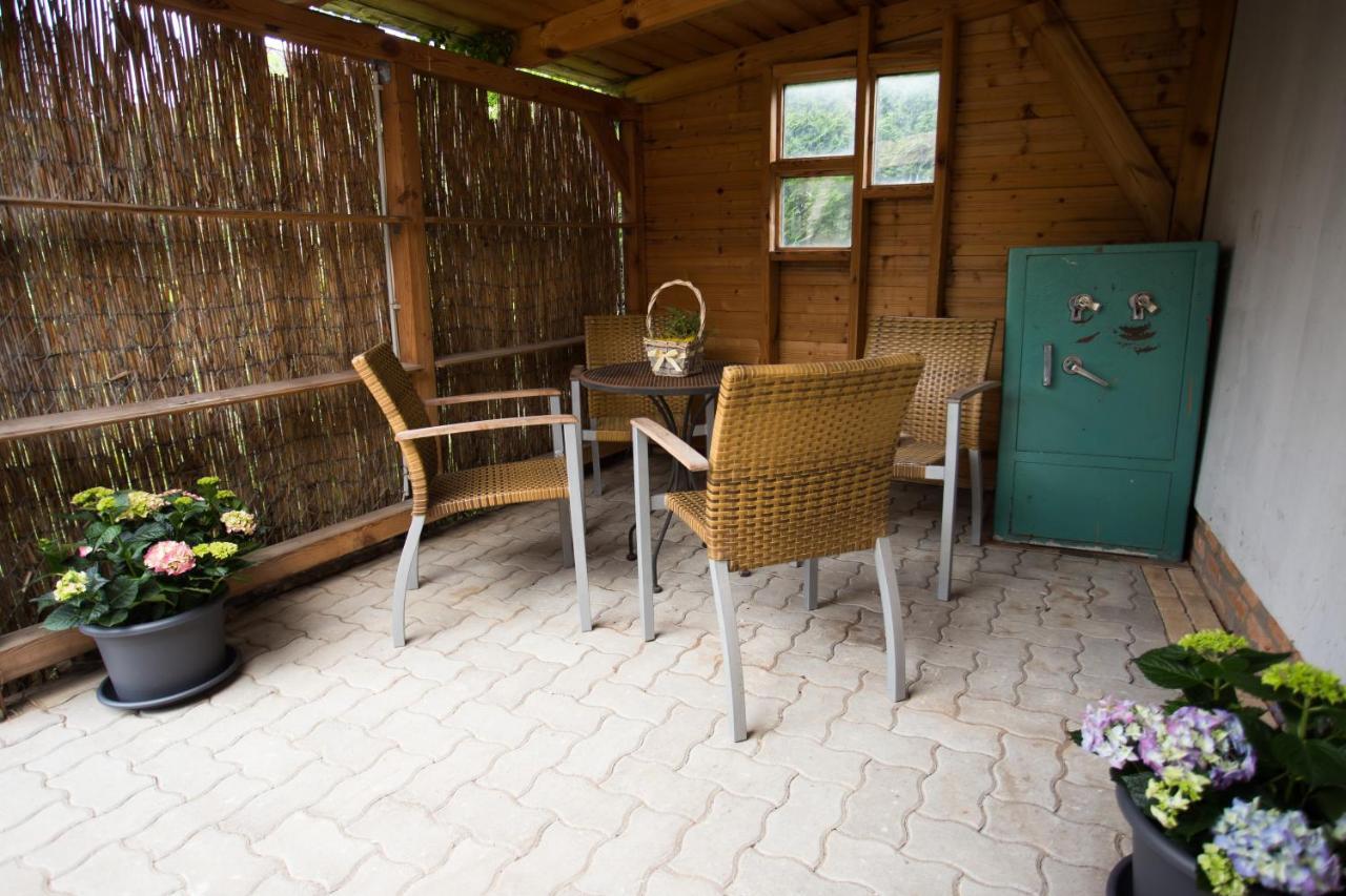 Apartamento Kikelet Apartman Szombathely Exterior foto